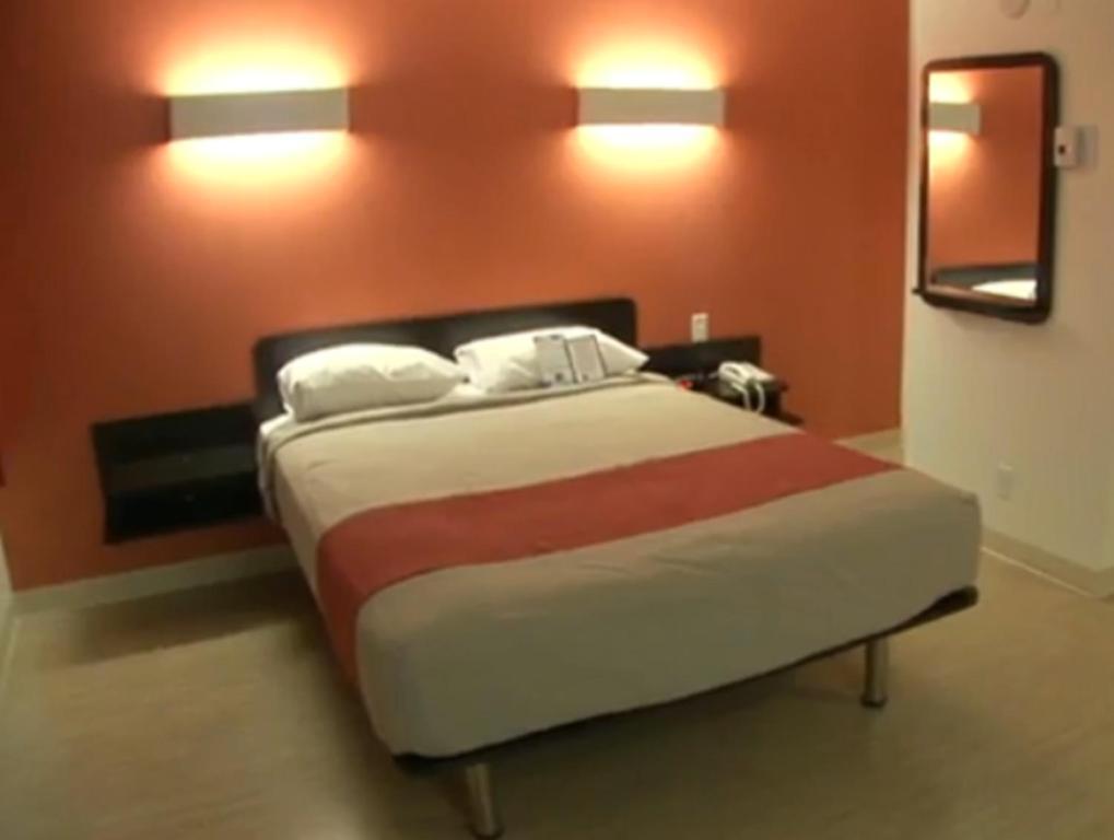 Motel 6 Manteca Εξωτερικό φωτογραφία